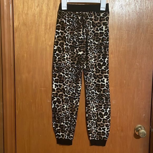 •LULU LUV•LITTLE GIRLS LEOPARD PRINT JOGGER LEGGING IN SIZE 14/16 - Picture 4 of 5